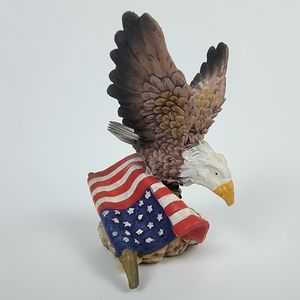 Patriotic American Flag Eagle Open Wings Resin Figurine Statue 4¼"x2½"